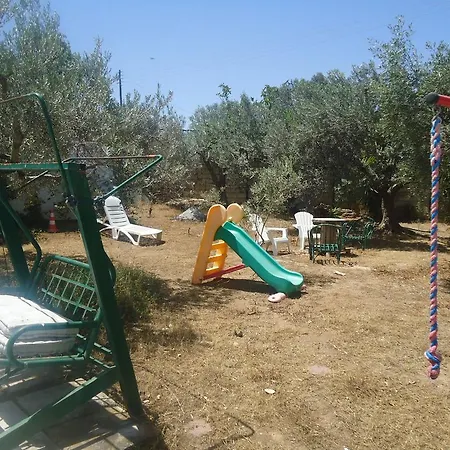 Panou شقة Corinth